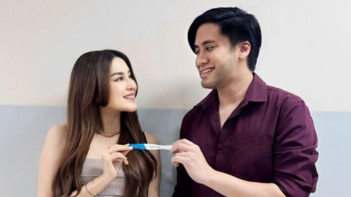 Vicy Melanie Hamil Anak Pertama, Kevin Aprilio Ucap Syukur