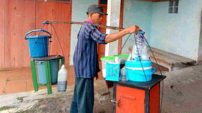 Penjual es cendol keliling