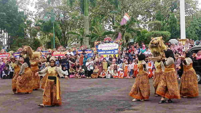 Pertunjukan Seni Helaran Meriahkan GEC di Hari Jadi Ciamis Ke-382