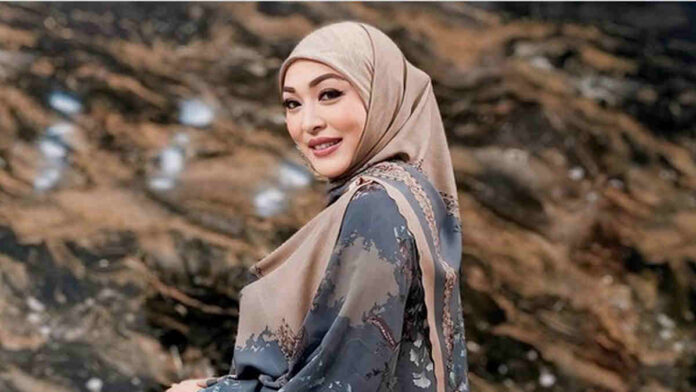 Profil Angelina Sondakh, Jadi Sorotan di Lamaran Aaliyah Massaid