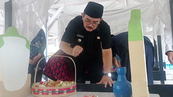 Ziarah ke Makam-makam Leluhur, Pj Bupati Ciamis Lebih Jauh Belajar Sejarah