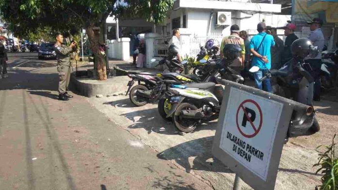 Parkir liar ciamis