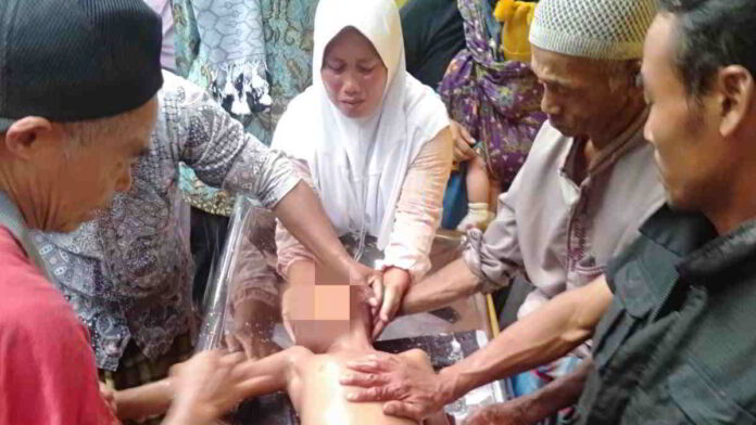 Terseret Arus Sungai
