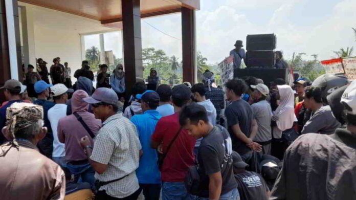 Forum Peduli Desa Sukaresik