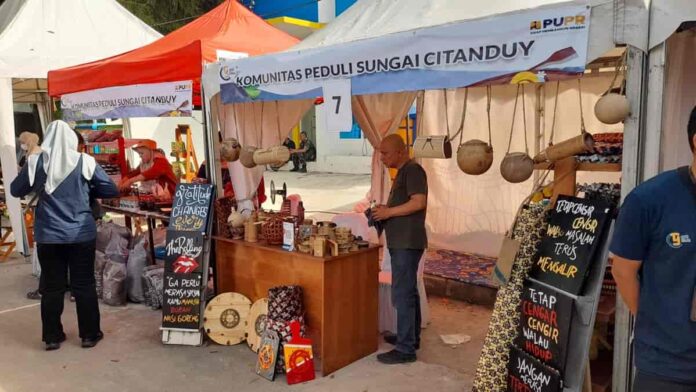Bazar Hari Sungai Nasional BBWS Citanduy di Kota Banjar