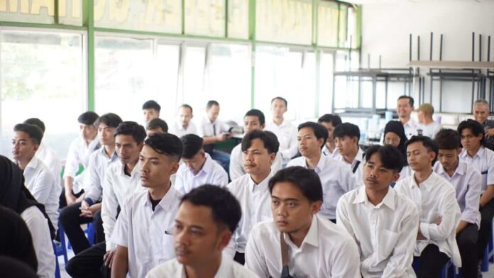 kunjungan wisatawan ke Kabupaten Bandung