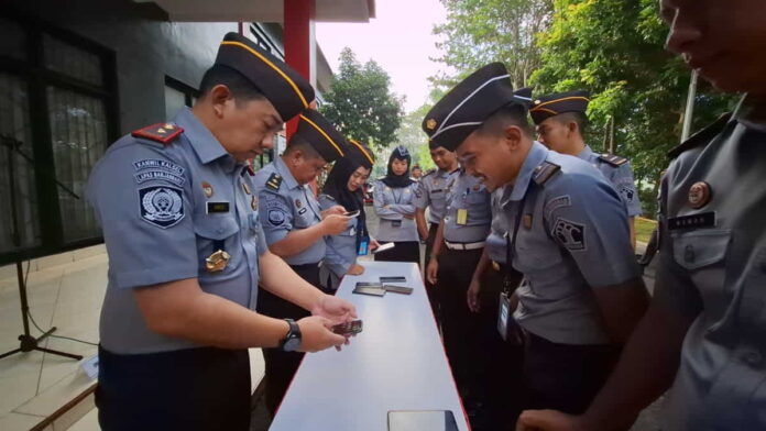 HP pejabat hingga sipir lapas Kota Banjar diperiksa