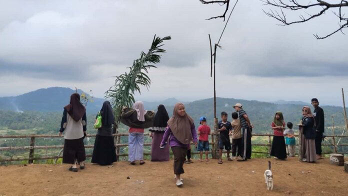 Bukit Nalangsa Langkaplancar Pangandaran