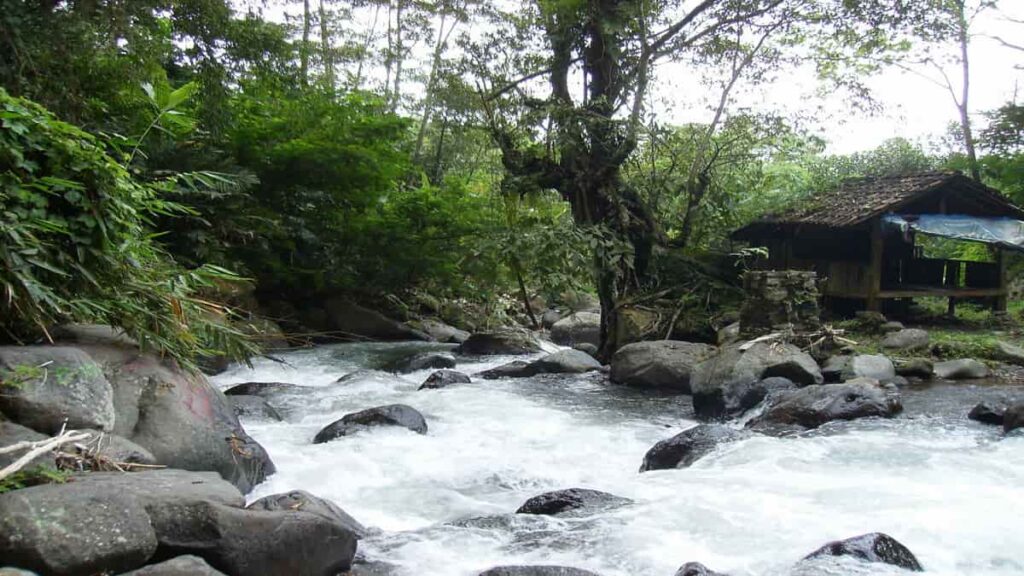 Curug Tonjong Majalengka, Wisata Memukau dan Unik