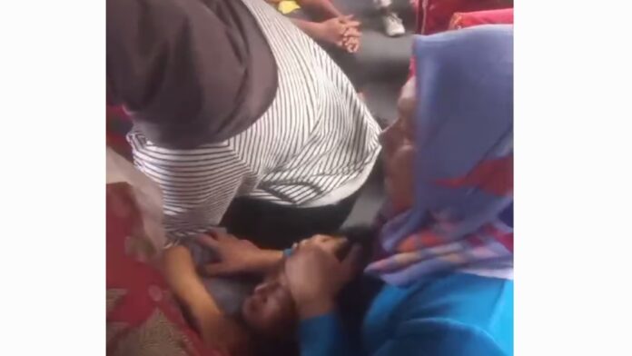 Ibu Hamil Asal Garut Melahirkan di Dalam Bus