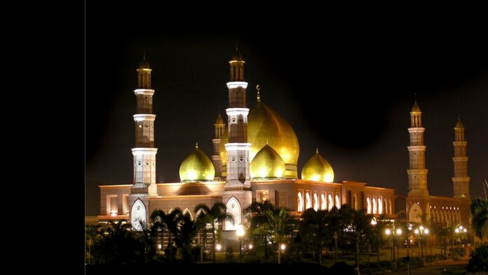 Masjid Kubah Emas Depok, Arsitektur Megah dan Indah