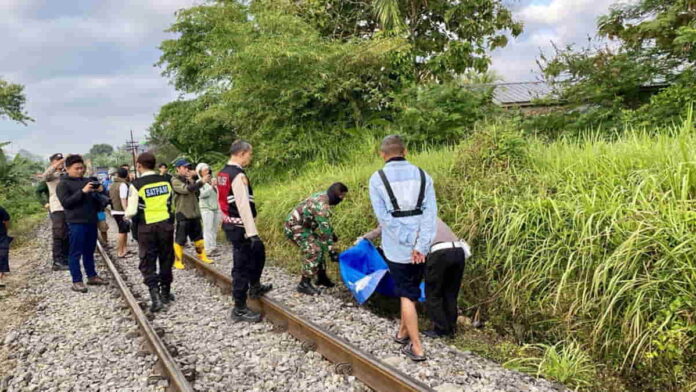Pria tanpa identitas tewas tertabrak kereta api di Tasikmalaya