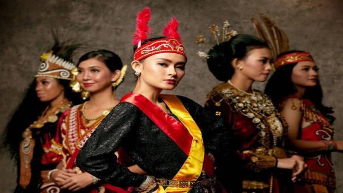 Raup Cuan dengan Bisnis Sewa Baju Adat