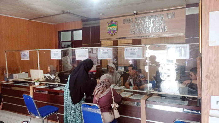 Tingkatkan Perekaman untuk Pemilih Pemula, Disdukcapil Ciamis Buka Pelayanan di Hari Libur