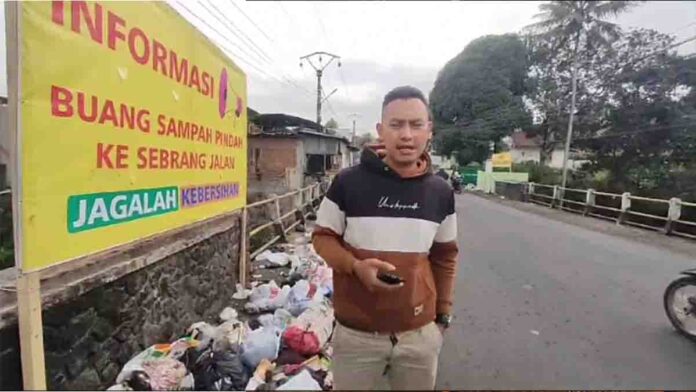 Aktivis Lingkungan Tegur warga