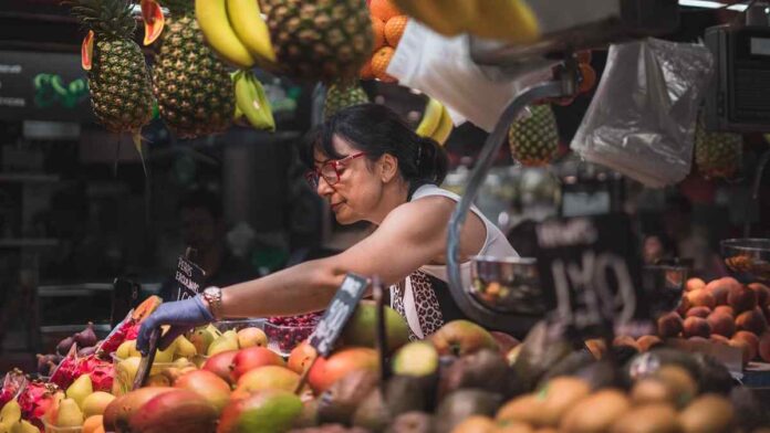 Doa Agar Jualan Laris dan Mendapatkan Banyak Rezeki Halal