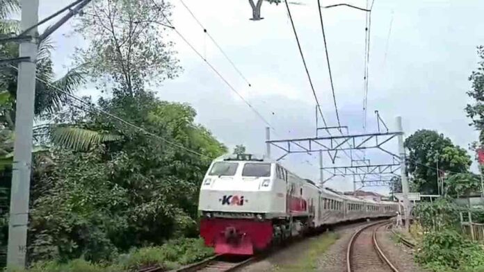 lintasan kereta api