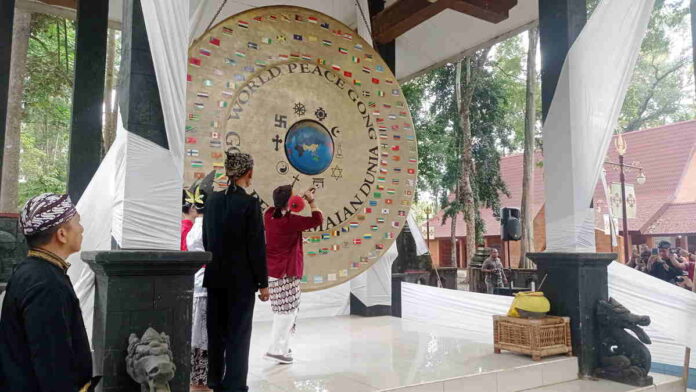 Peringatan Gong Perdamaian Dunia