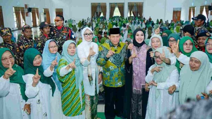 Acep Adang dan Gita KDI