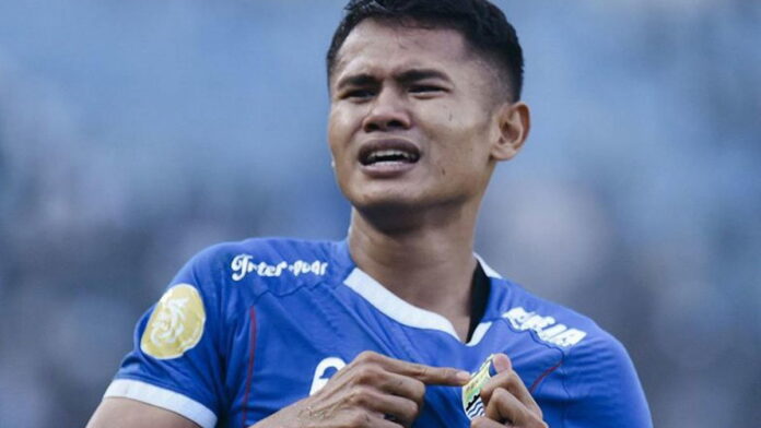 Bojan Hodak Kritik Dimas Drajad Usai Tanduk Pemain Lion City Sailors