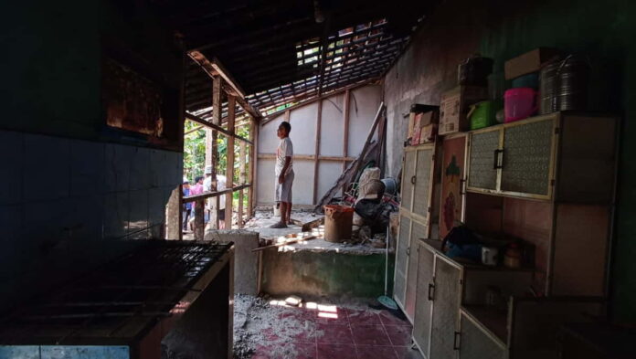 Dapur rumah warga Ciamis ambruk