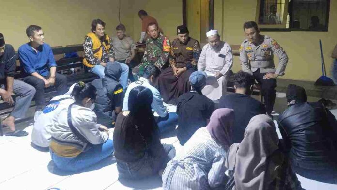 Pasangan di Tasikmalaya