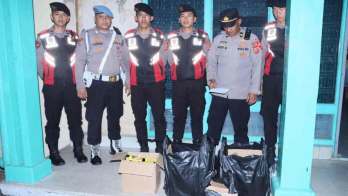 Polres Ciamis Amankan Puluhan Botol Miras Berbagai Merek Siap Edar