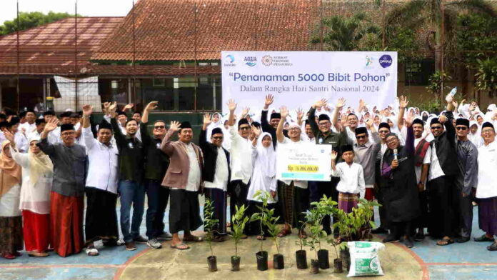 Rayakan HSN 2024, SEP dan Ponpes bersama Danone Indonesia Tanam 5000 Bibit Pohon di Tasikmalaya