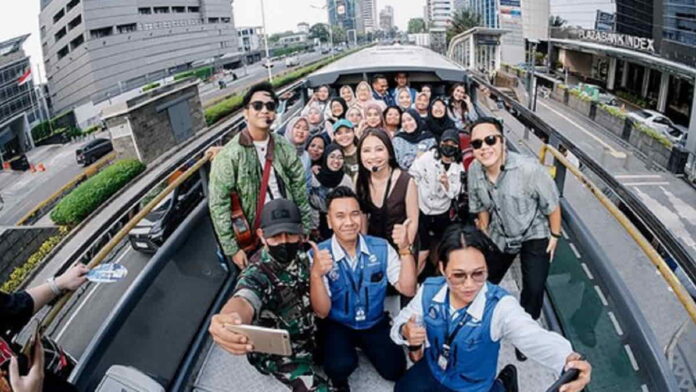 Daun Jatuh Rilis Single Tuk Singgah, Gaet Prilly Latuconsina