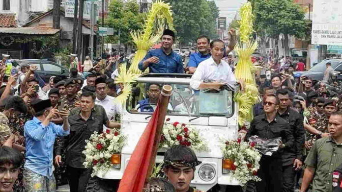 Jokowi Konvoi Bareng Luthfi-Yasin Sapa Warga Banyumas