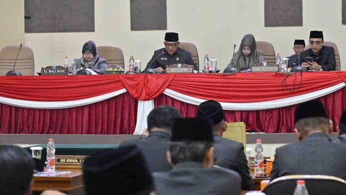 Rapat Paripurna DPRD
