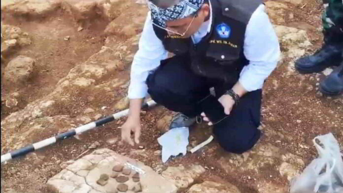 Situs Mirip Candi
