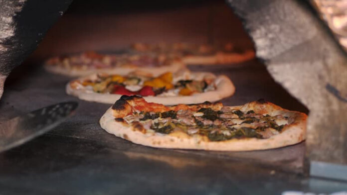 Prospek dari Peluang Usaha Pizza Rumahan Ala Hut