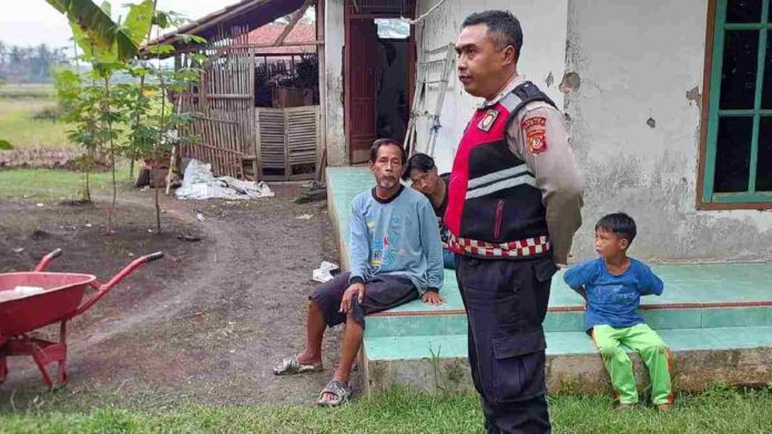 Warga korban pembacokan