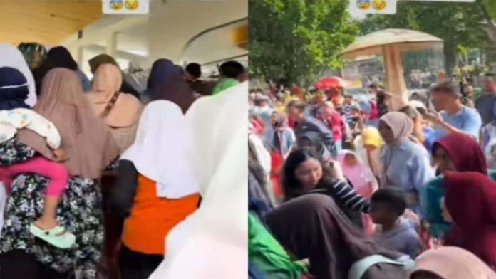 Bagi raport sekolah di kolam renang Tasikmalaya