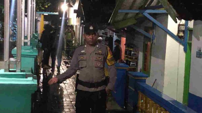Densus 88 Geledah Rumah