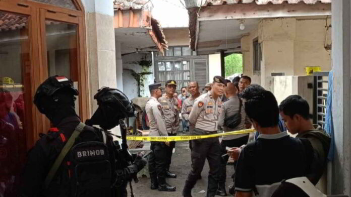Kagetnya Kokom Temukan Granat Nanas Saat Bikin Pondasi Rumah di Tasikmalaya