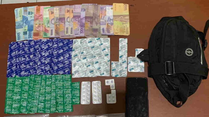 Polisi Ciduk Pengedar Psikotropika di Garut, Amankan 225 Butir Pil Haram