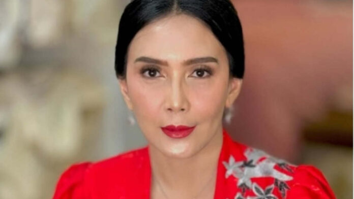 Profil Rieke Diah Pitaloka, Kembali S1 Padahal Sudah Lulus S3