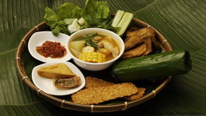 Sejarah Nasi Timbel, Asal-usul dan Cara Membuatnya