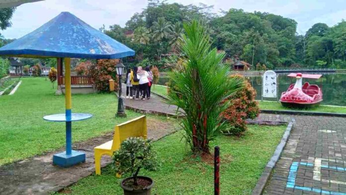 Situ Wangi Sepi Pengunjung