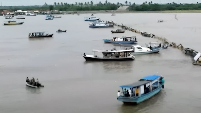 Bongkar Pagar Laut di Pantai Utara Tangerang