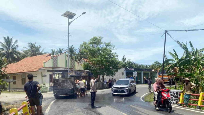Mobil Bawa Puluhan Tabung Gas 3 Kg Terbakar di Tasikmalaya