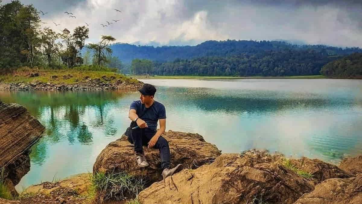 Wisata Romantis Situ Patenggang Bandung, Ada Batu Cinta dan Pulau Asmara