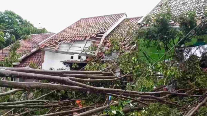 Angin kencang Sumedang