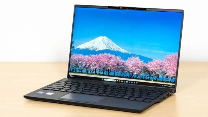 Fujitsu Zero Lifebook WU5J3, Laptop 14 Inci Paling Ringan di Dunia