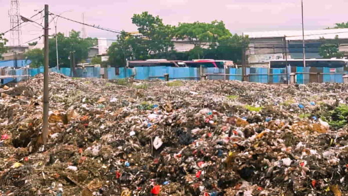 TPS Pasar Caringin Bandung