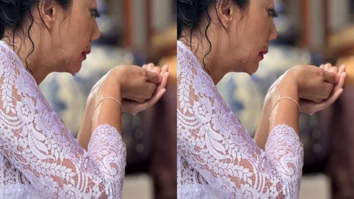 Asri Welas Melukat di Bali, Telusuri Tradisi Spiritual di Pulau Dewata Pasca Perceraian