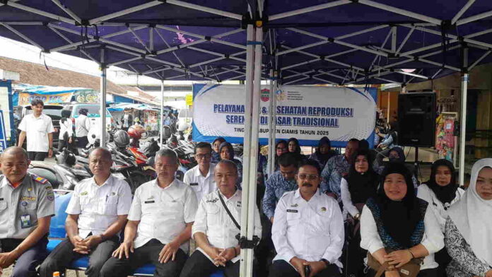 DP2KBP3A Ciamis Gelar Pelayanan KB dan Kesehatan Reproduksi di Pasar Tradisional