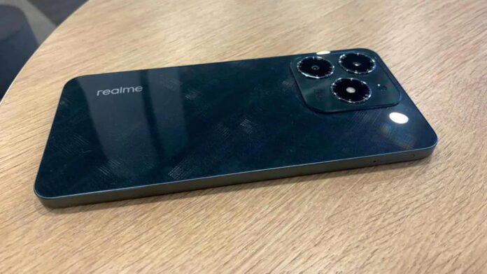 Kamera Realme Tidak Berfungsi Normal, Coba Restart Perangkat